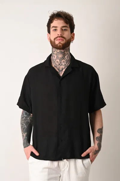 Camisa de lino negra