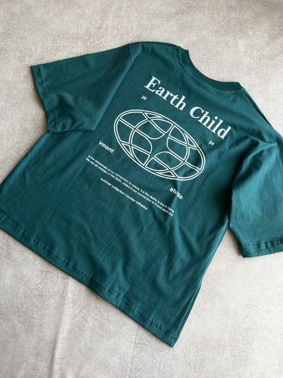 Remera Boxy Earth verde ingles