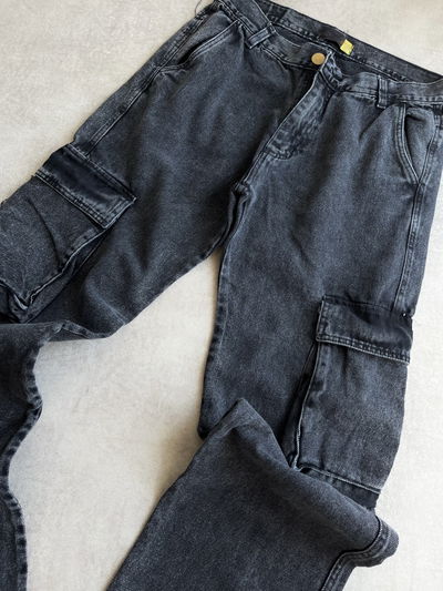 Jeans baggy cargo gris 