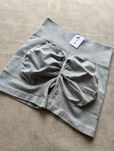 Short Isis gris claro