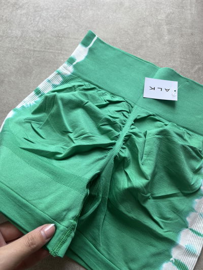 Short Noa verde