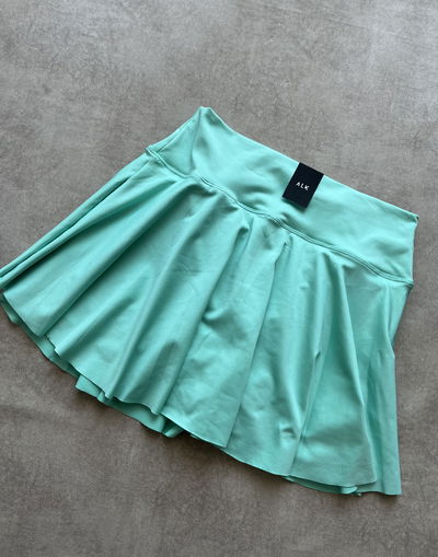 Short pollera verde