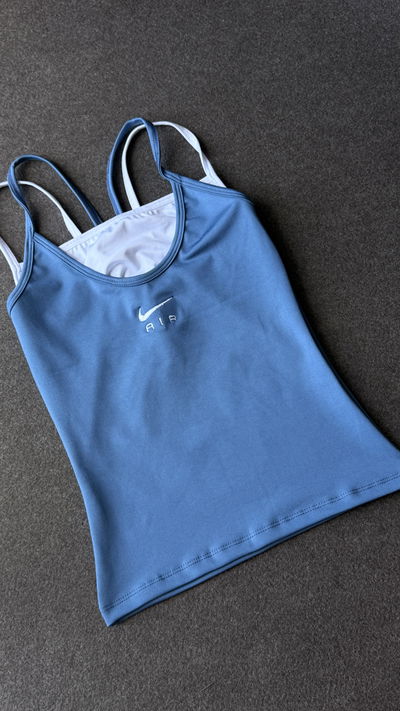 Musculosa Nike