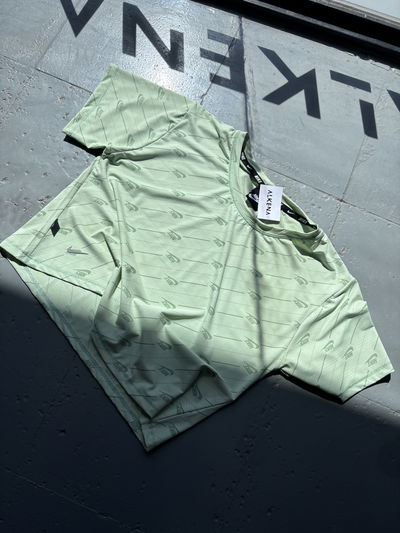 Crop top Nike verde