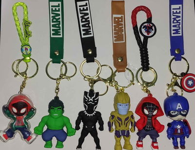 Llaveros de personajes animados premium importados x6 unidades