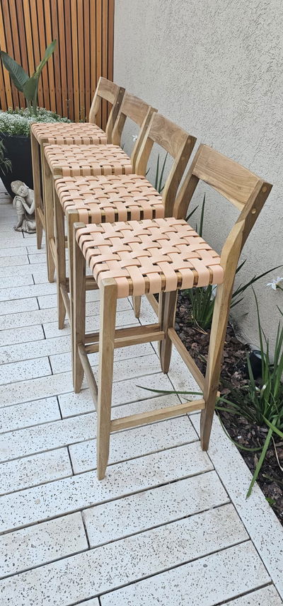 Banquetas Ambar (trenzada en cuero)