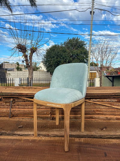 Silla Cali (Tapizada en tela Pana Panne)