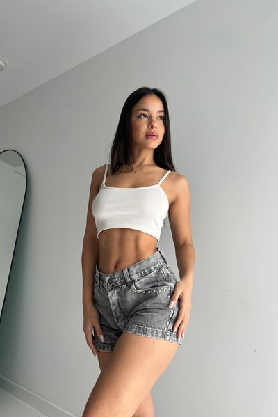 Short Ambar