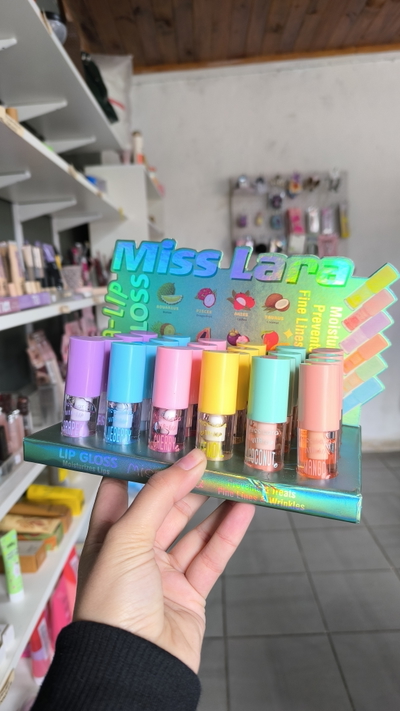 Vita lip Gloss | Miss Lara