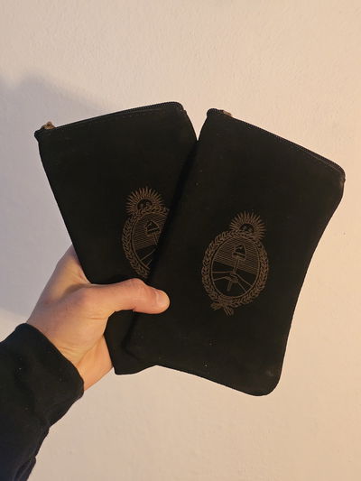 Yerbera Especial Escudo Nacional Negra 250gr