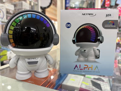 Parlante LED ASTRONAUTA NETMAK NM-ALPHA