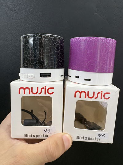 Parlante MUSIC WIRELESS MINI BLUETOOTH PORTABLE RECHARGEABLE SPEAKER BUILT IN MIC