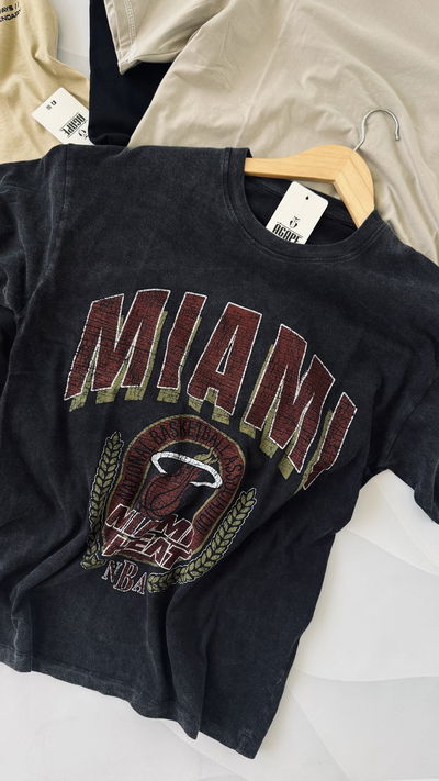 Remera Miami Batik 