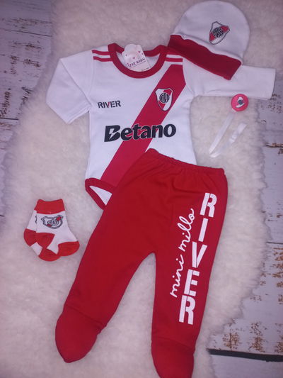 Set recien nacido river 