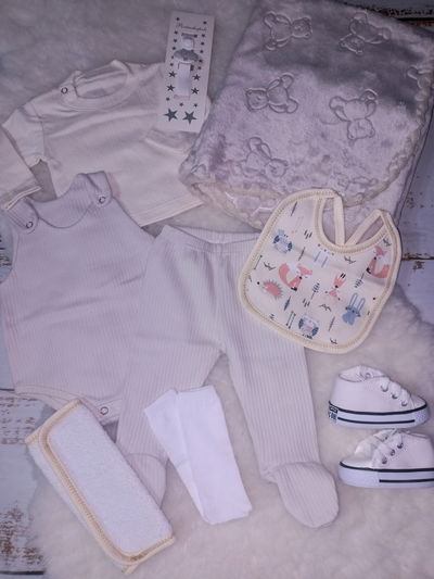 Ajuar unisex completo 