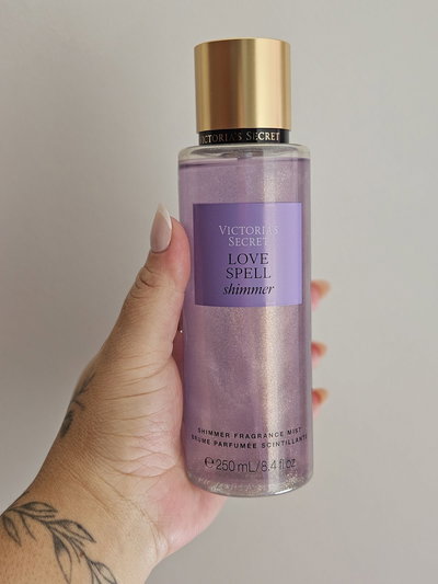 Love spell shimmer body splash Victoria’s Secret 