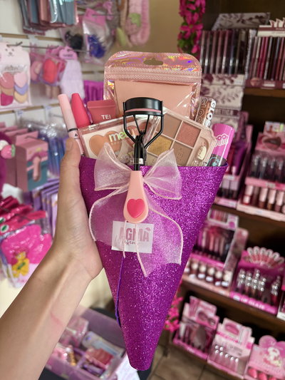 Ramo de maquillaje básico 