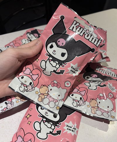 Sobre sorpresa sanrio 