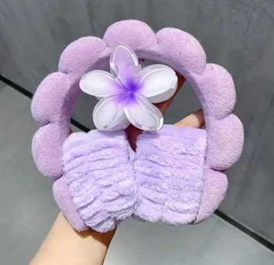 Vincha, muñequeras, broche flor 