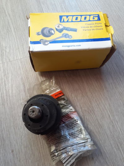Rotula inferior suspension para Chevy Coupe o Sedan Marca MOOG