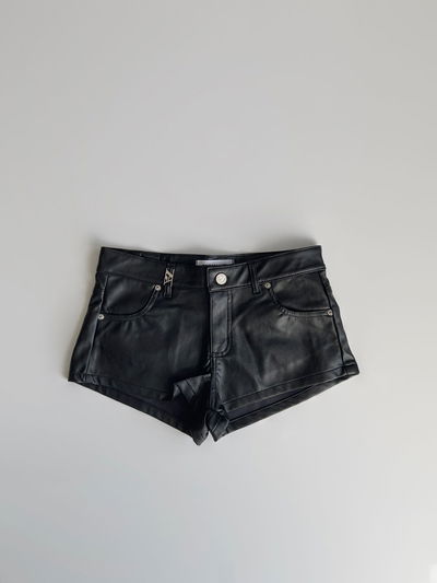 Short Note // $42500 efectivo