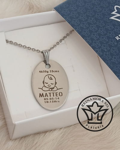 Dije Acero Quirúrgico Ovalado 30x20mm + Cadena +Grabado Nacimiento