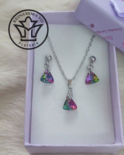 Conjunto Acero Quirúrgico Swarovski Triangulo 9mm