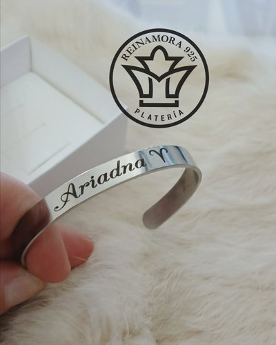 Esclava Acero Quirúrgico + Grabado Frase