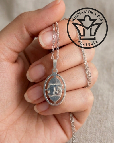 Dije Plata 925 Ovalada Relieve Quince 18mm