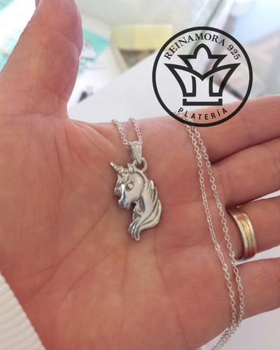 Dije Acero Quirúrgico Relieve Unicornio