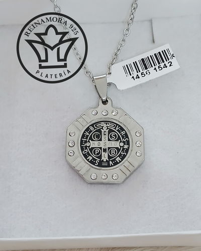 Dije Acero Quirúrgico San Benito Octogonal Strass
