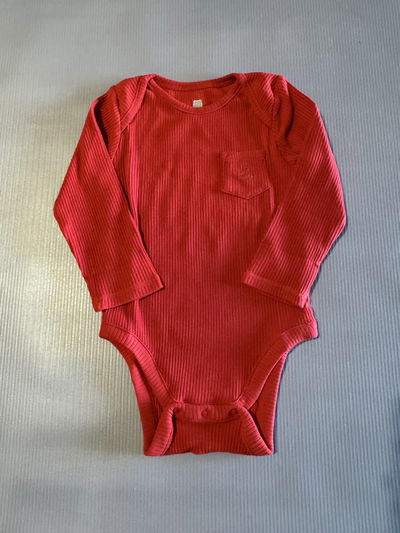BODY ROJO GAP