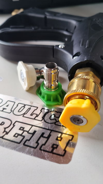 Pistola Profesional M22 con set de picos. 