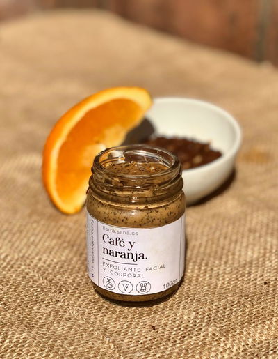 Crema exfoliante de cafe y naranja