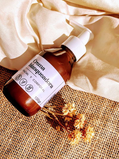 Crema blanqueadora facial y corporal 