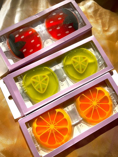 antifaz de gel con forma frutal 