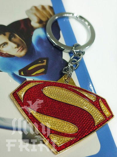 Llavero Superman DC dorado