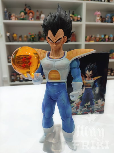 Figura Vegeta con Esfera de 4 estrellas Dragon Ball 28 cm