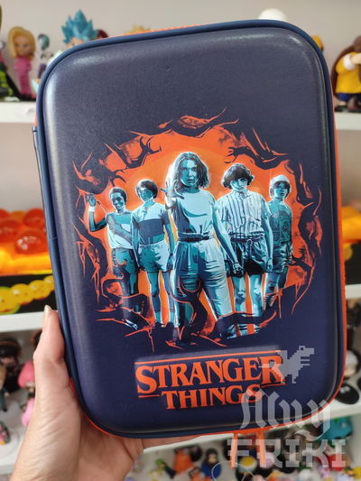 Cartuchera Stranger Things