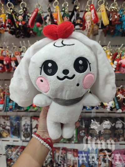 Peluche MINIVE IVE K Pop 20 cm