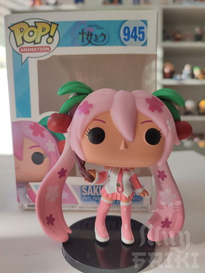 Pop Sakura Miku