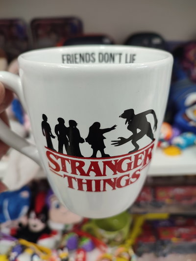 Taza Stranger Things