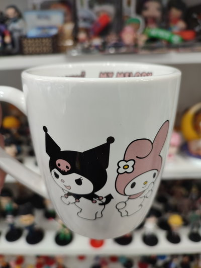 Taza Kuromi y My Melody