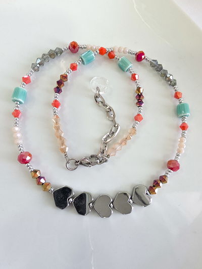 COLLAR - CORAZONES HEMATITE MIX