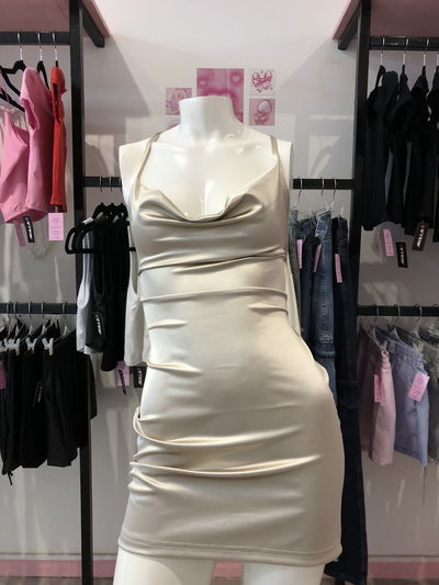 Vestido Fiora Champagne