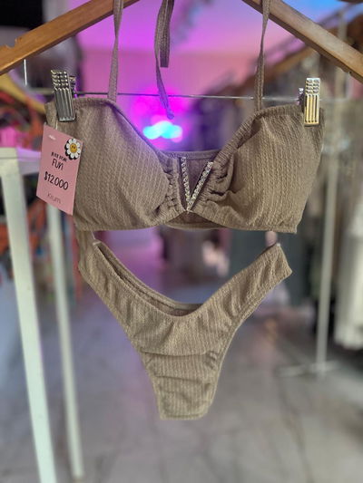 Bikini V talle 1
