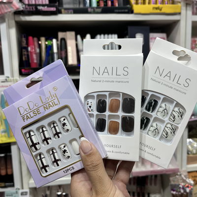 Uñas postizas 