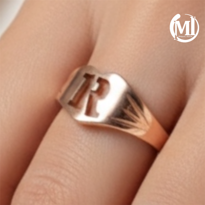 ANILLO INICIAL DE ORO 18k 