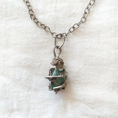 Dije cuarzo verde y flores (chico)