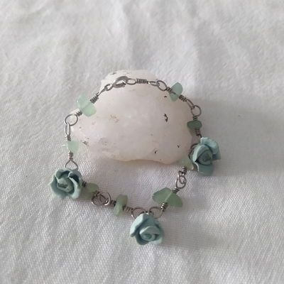 Pulsera Jade y flores verde aqua